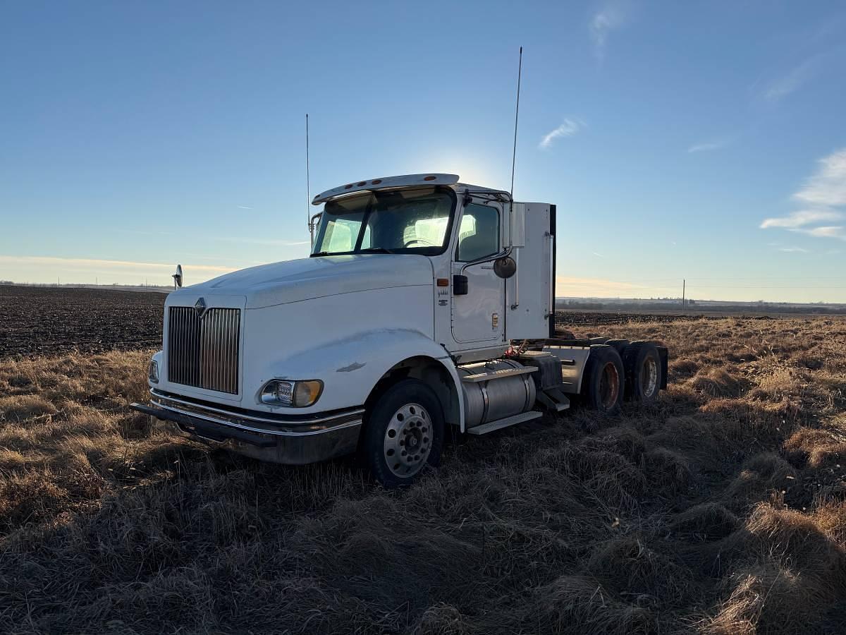 Used 2002 International 9400i Day Cab Semi Truck