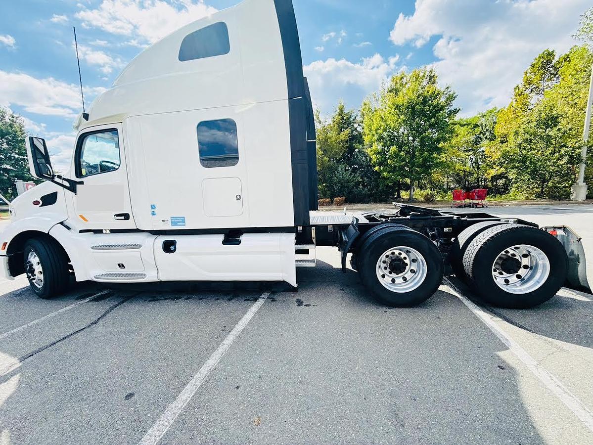 Used 2021 Peterbilt 579