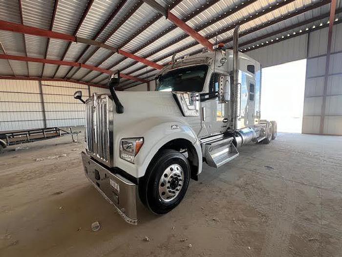 Used 2024 KENWORTH W990