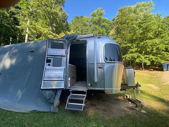 Used 2023 Airstream Pottery Barn 28RB