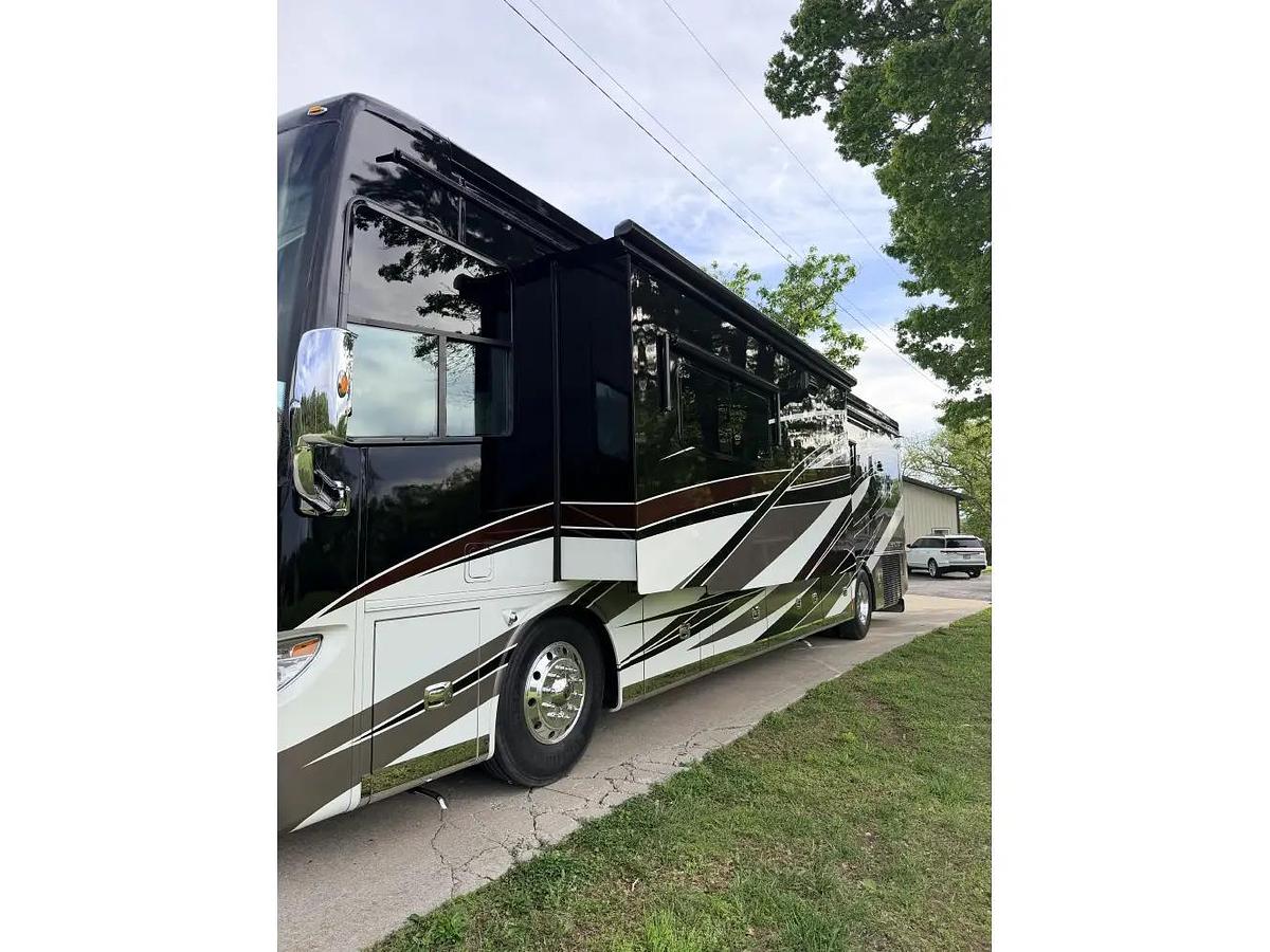 Used 2017 Tiffin Motorhomes Allegro Bus 40SP