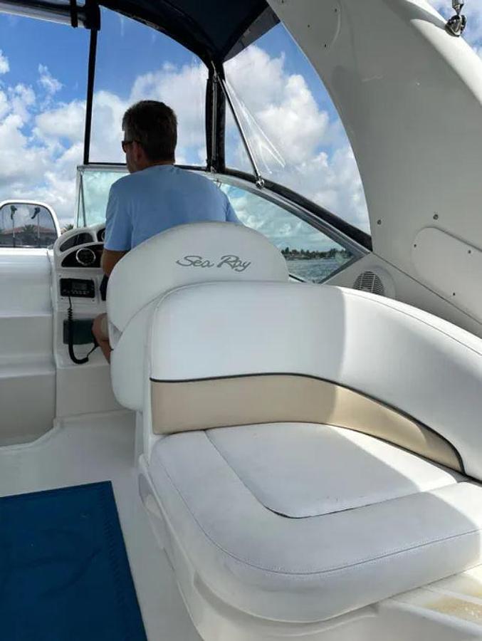 Used 2008 SeaRay Sundancer 260 28’