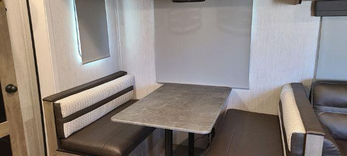 Used 2022 Palomino Puma Unleashed 382THS