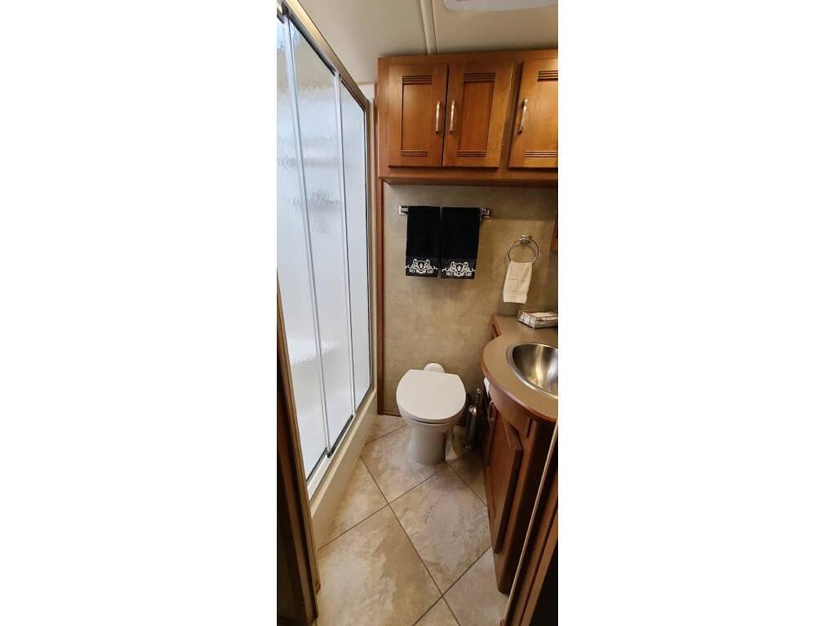 Used 2017 Winnebago Forza 34T