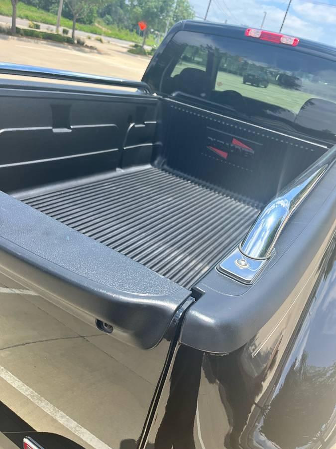 Used 2004 GMC Sierra SLE Stepside