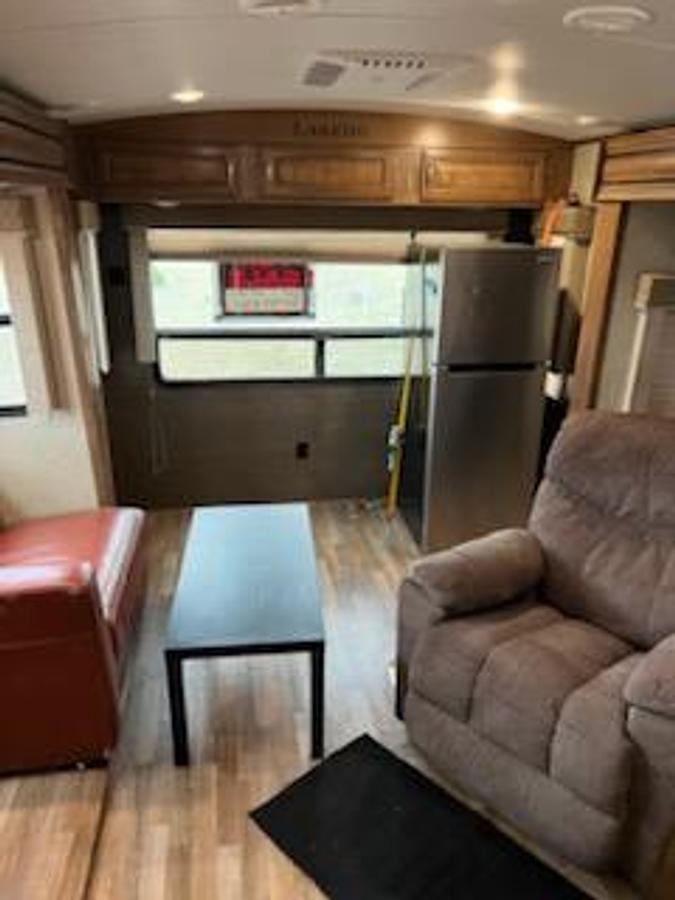 Used 2015 Keystone Laredo Travel Trailer