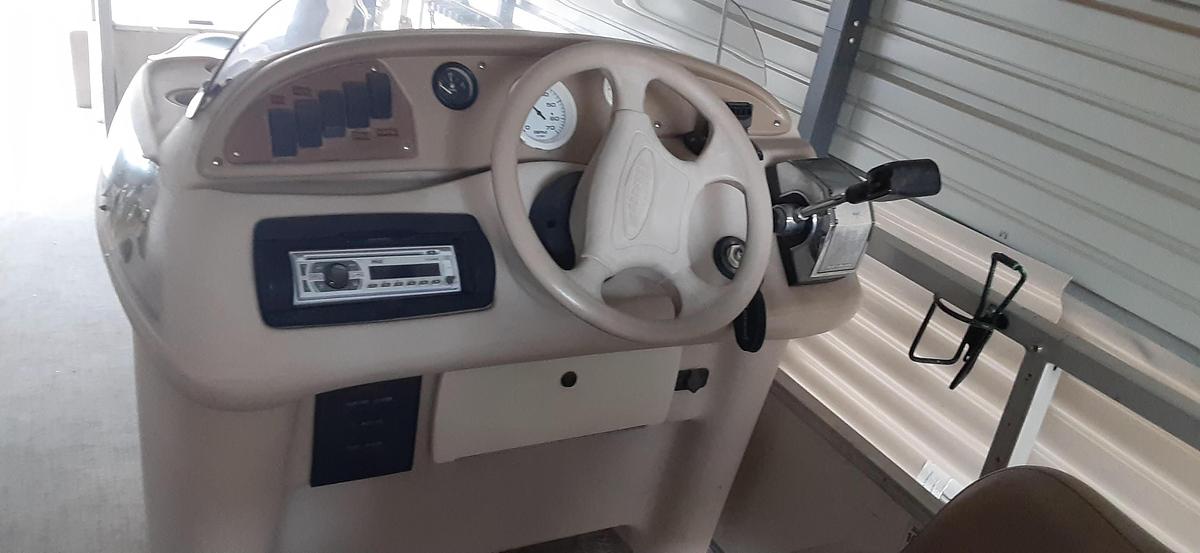 Used 1999 Godfrey 18 Foot Pontoon