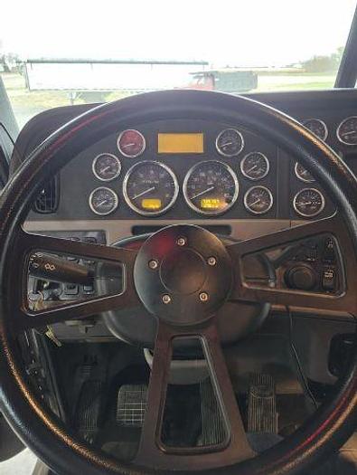 Used 2017 Peterbilt 389