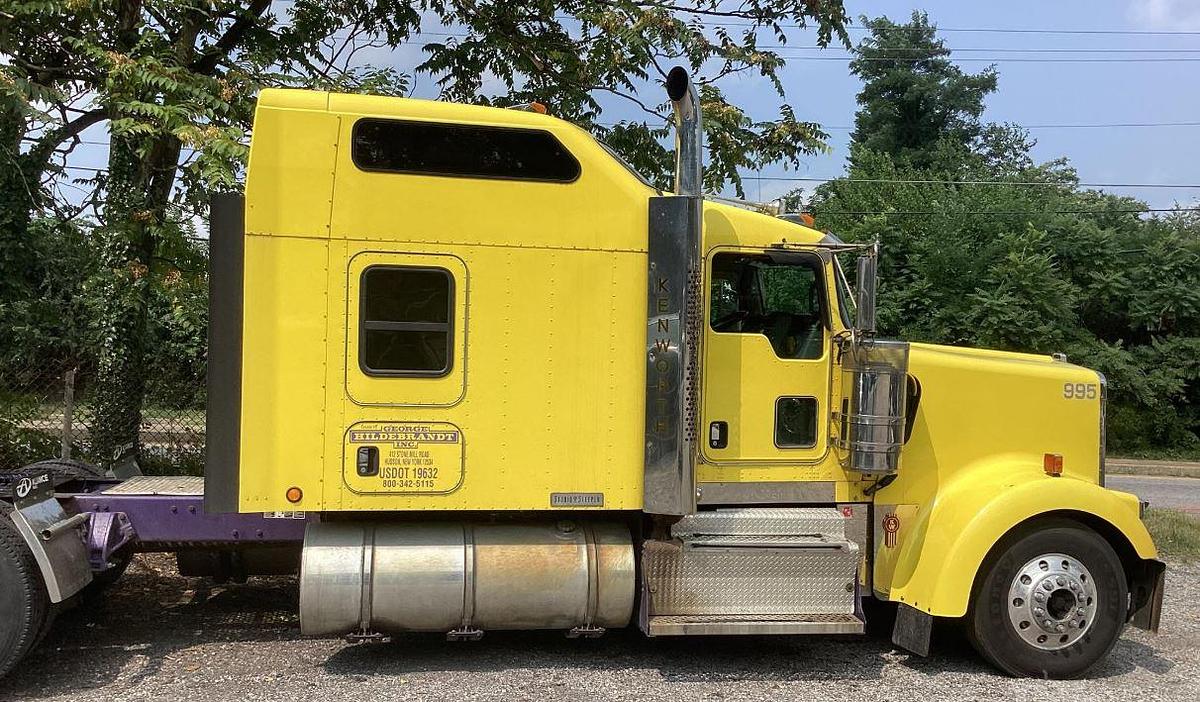 Used 2013 Kenworth W900L
