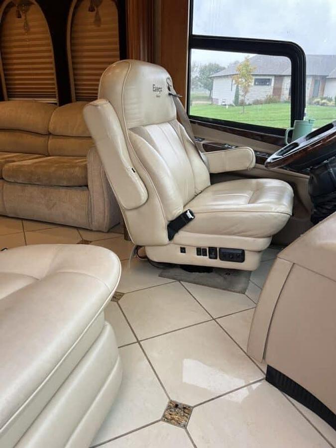 Used 2007 Newmar Essex 4510