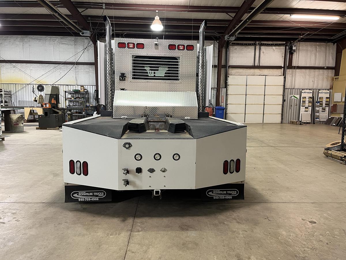 Used 2001 Peterbilt 379 Sleeper Semi Truck