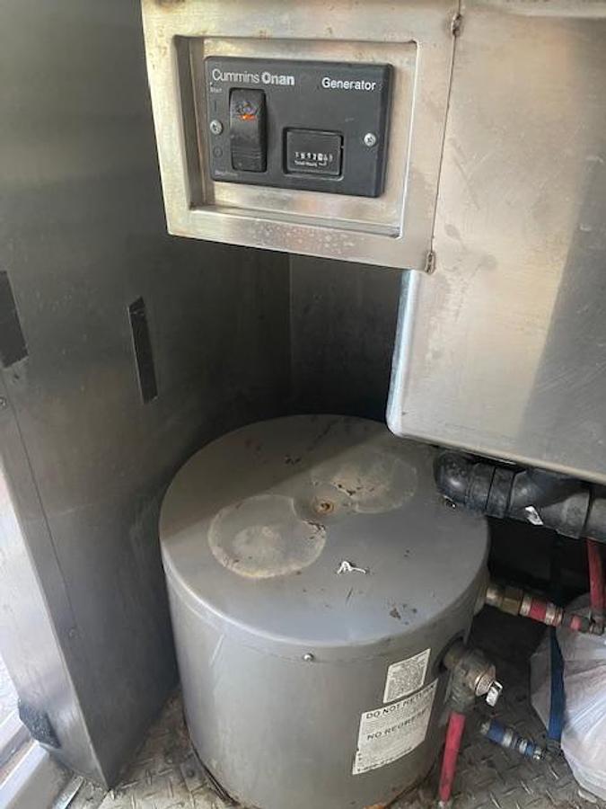 Used 2002 Ford 3CH Food Truck/ Commercial Van