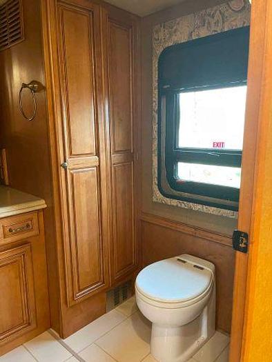 Used 2016 Winnebago Grand Tour 42QL
