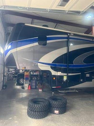 Used 2021 Jayco SEISMIC 4125 TOY HAULER 45 Foot