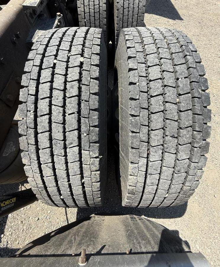 Used 2005 KENWORTH T800