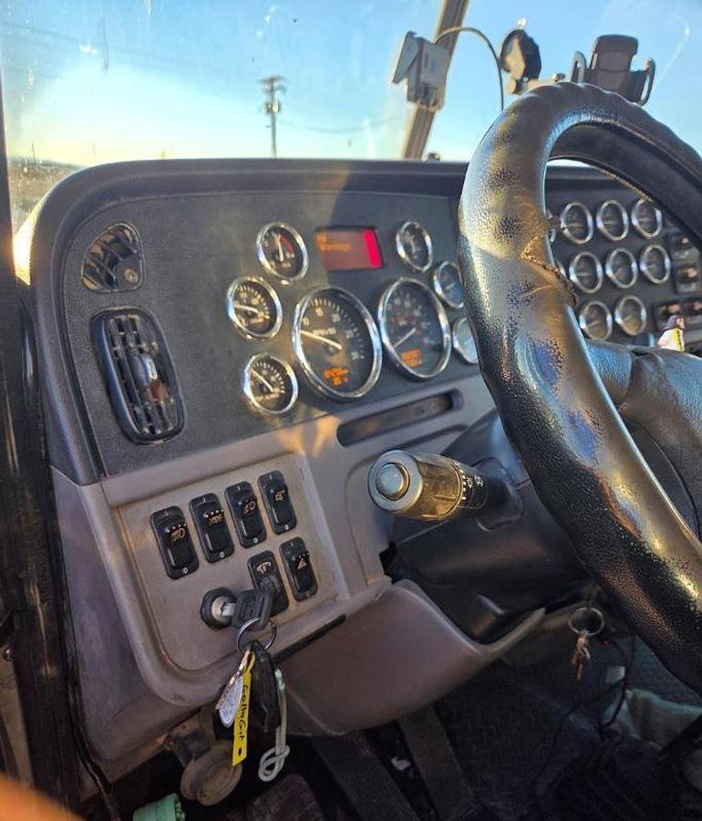 Used 2019 Peterbilt 389