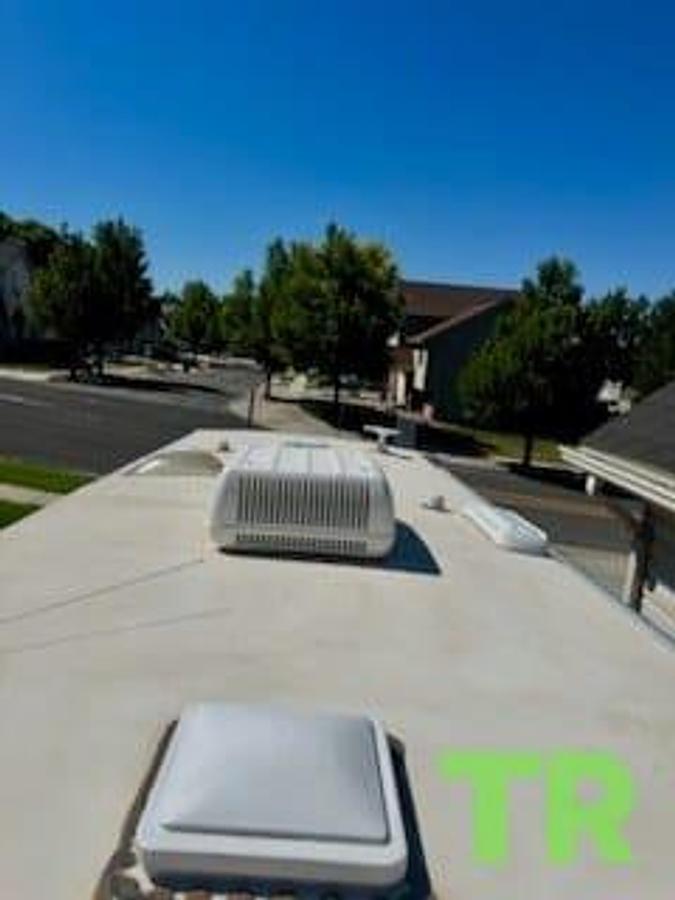 Used 2005 E-Z Frontier Travel Trailer