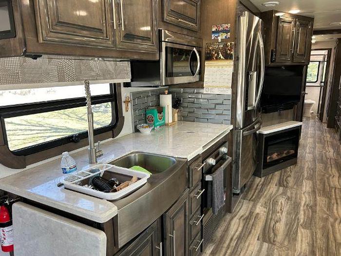 Used 2020 Forest River Georgetown GT7 36K