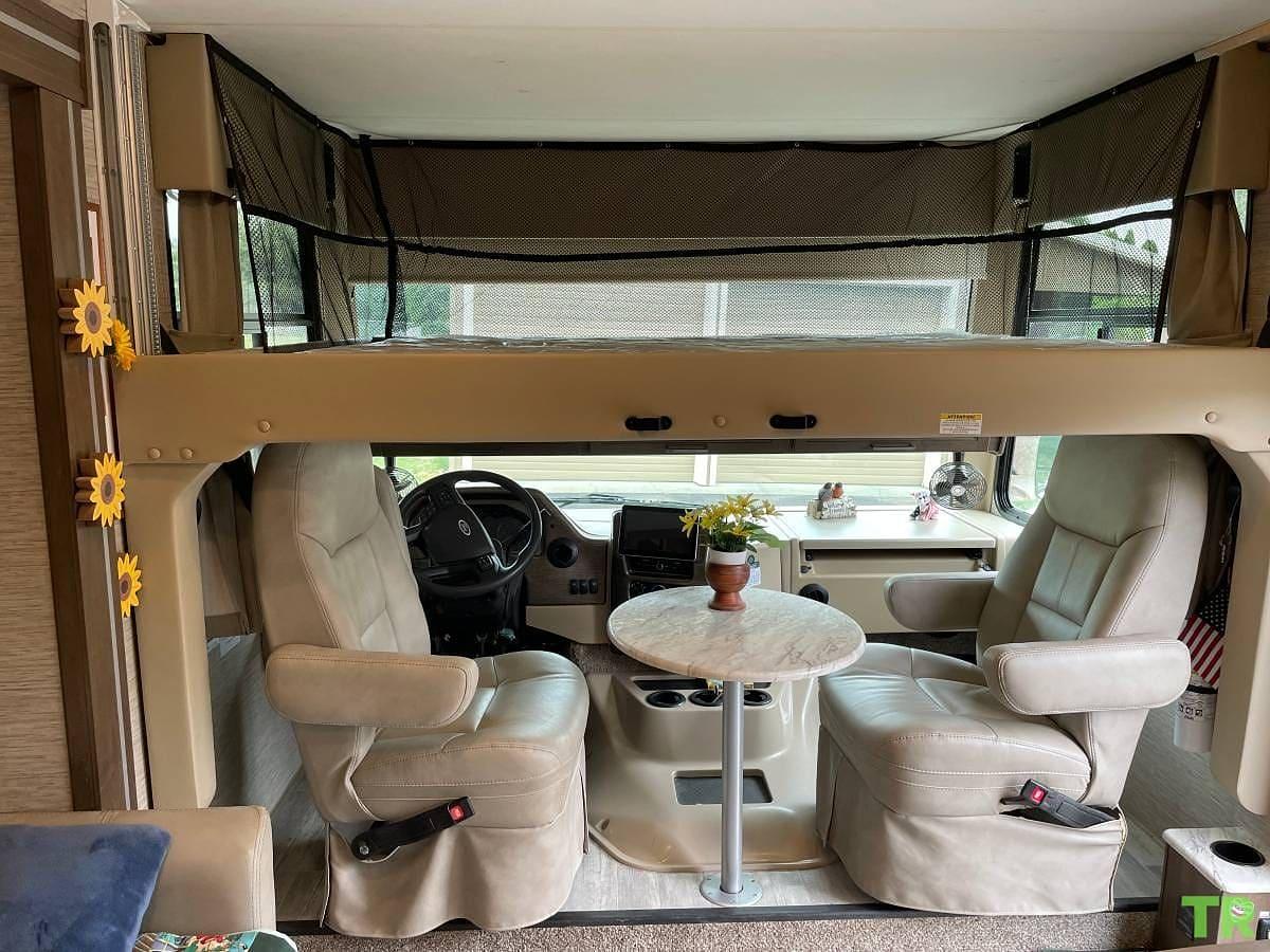 Used 2022 Thor Freedom Traveler