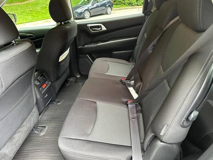 Used 2019 Nissan Pathfinder SV