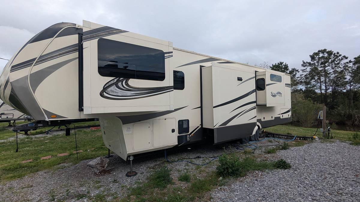 Used 2020 Grand Design Solitude 380fl
