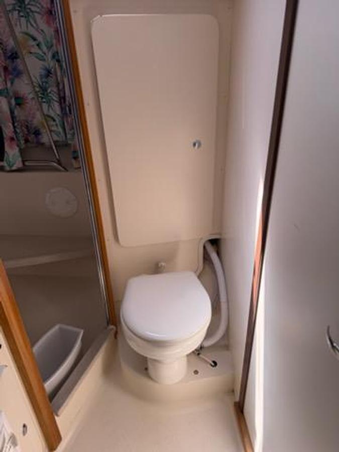 Used 2004 Catalina 350