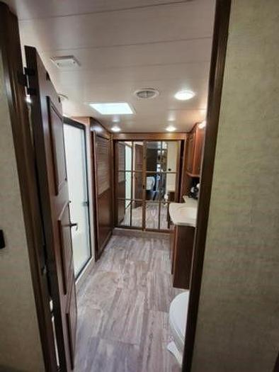 Used 2015 Heartland Bighorn 3875FB