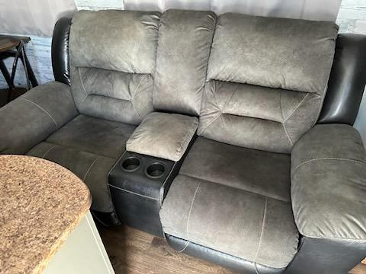 Used 2011 Heritage Trail Runner Travel Trailer