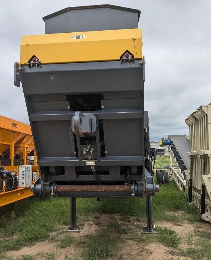 Used 2022 Superior Telestacker 36x150