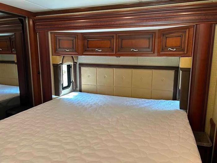 Used 2014 Newmar Ventana LE 3849