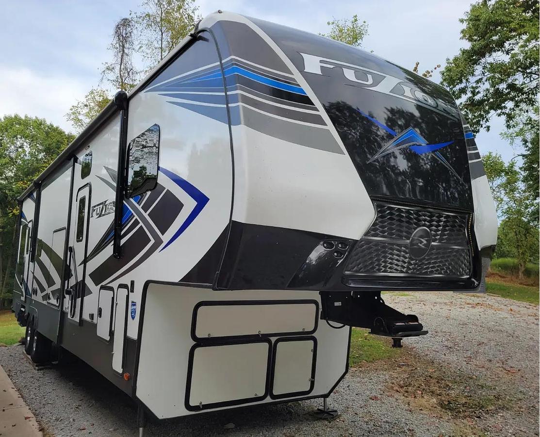 Used 2021 Keystone Fuzion 379 Toy Hauler Fifth Wheel