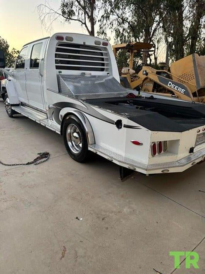 Used 2006 GMC TopKick C5500 Regency Conversion