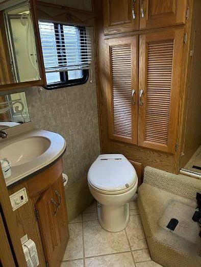 Used 2004 Holiday Rambler Endeavor