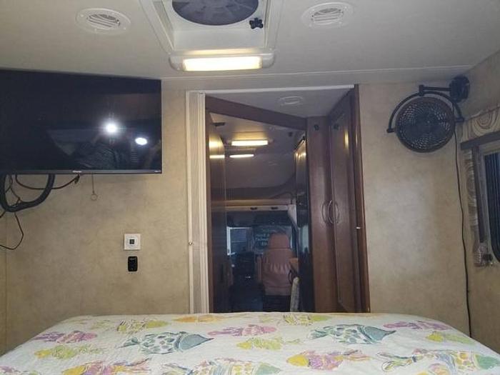 Used 2014 Thor Motor Coach Citation Sprinter 24SR