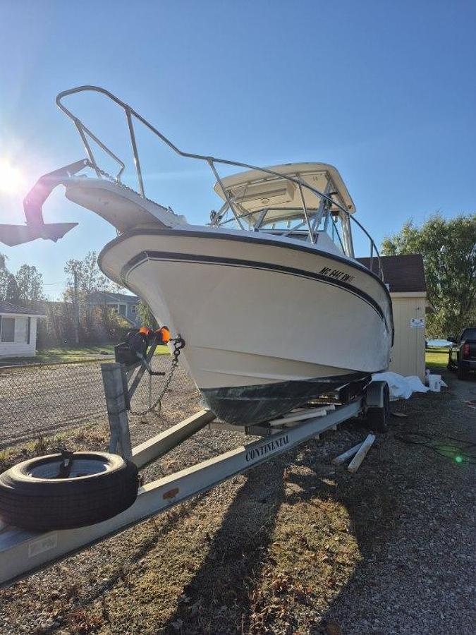 Used 1987 Grady White Sailfish 25 Sport Bridge