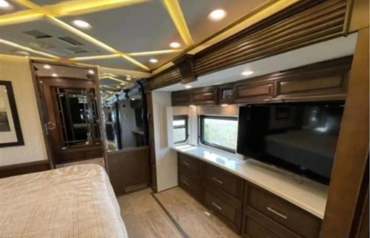 Used 2020 Newmar Mountain Aire 4569