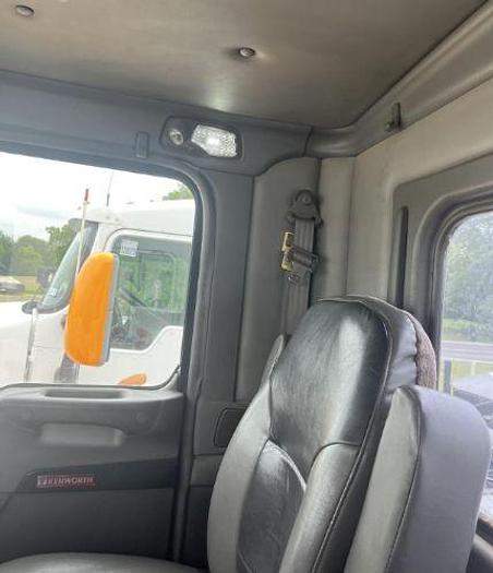 Used 2008 KENWORTH T800