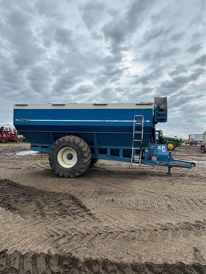 Used 1998 Kinze 840