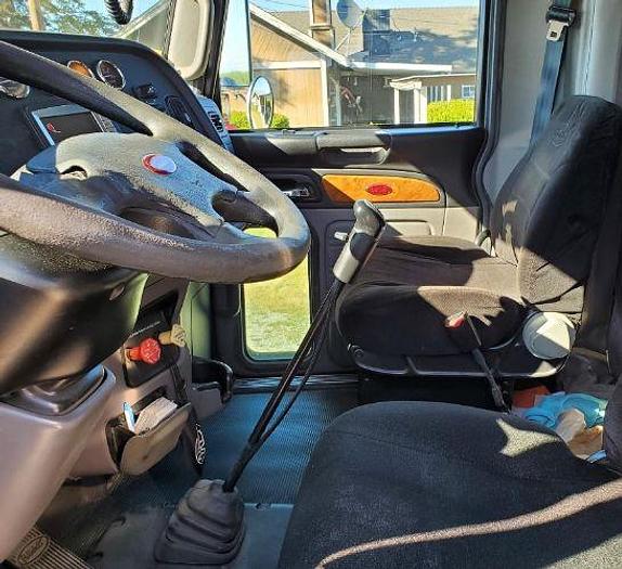 Used 2011 Peterbilt 389