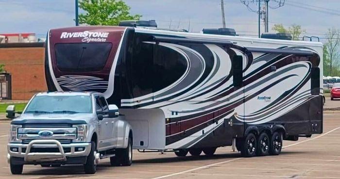 Used 2023 Forest River Riverstone 41RL