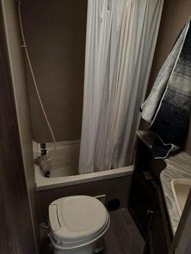 Used 2018 Dutchmen Coleman Lantern 262BH