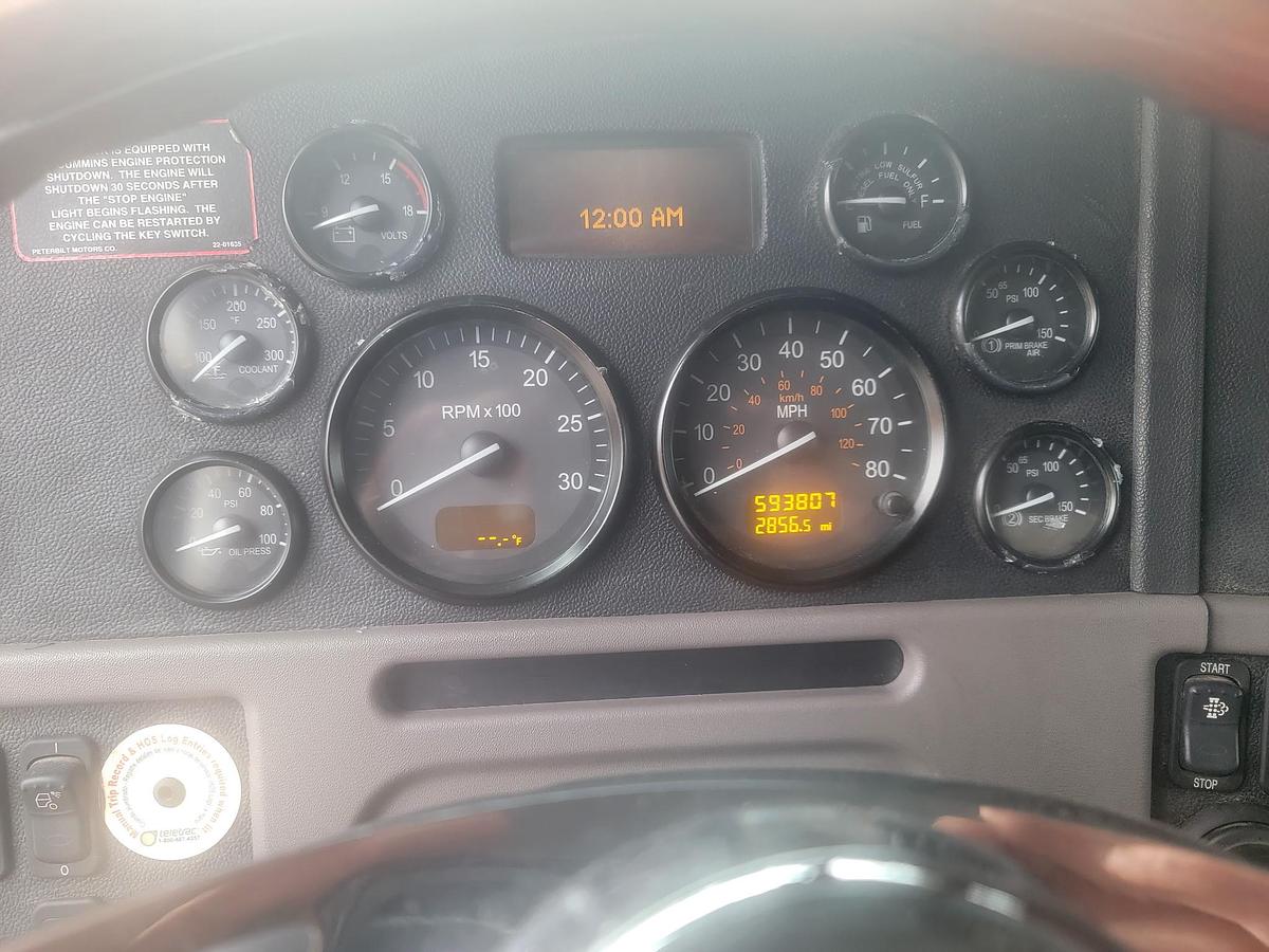 Used 2017 Peterbilt 389 Day Cab