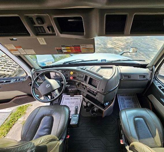 Used 2021 Volvo VNL64T860