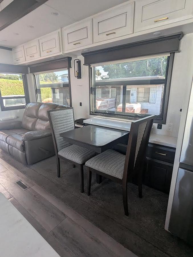 Used 2021 DRV Mobile Suites 41RKDB4