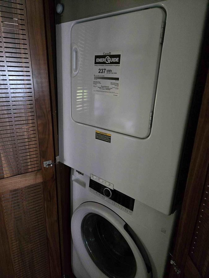 Used 2020 Winnebago Forza 36H Class A Motorhome