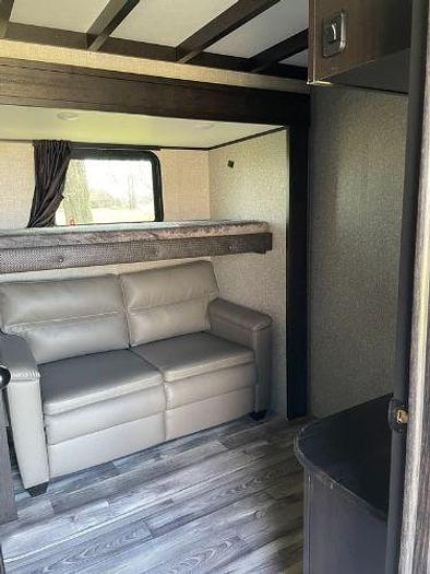 Used 2022 Jayco Eagle 355MBQS