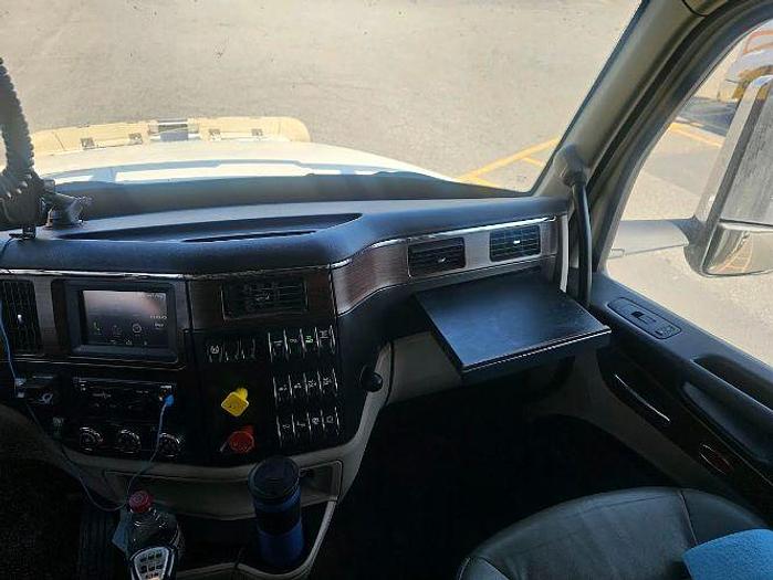 Used 2023 Peterbilt 567