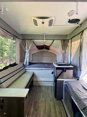 Used 2021 Coachmen Clipper 1285SST