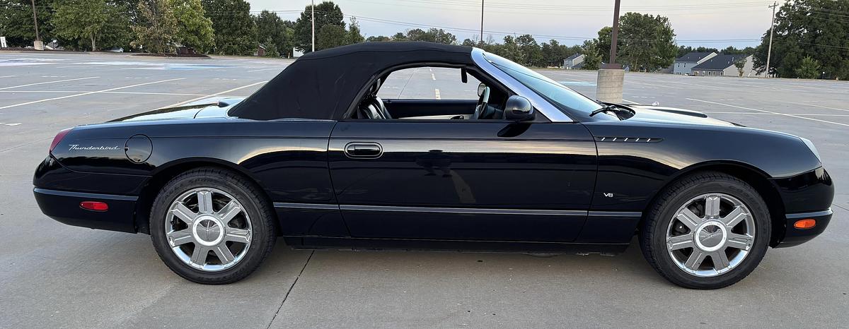 Used 2004 Ford Thunderbird