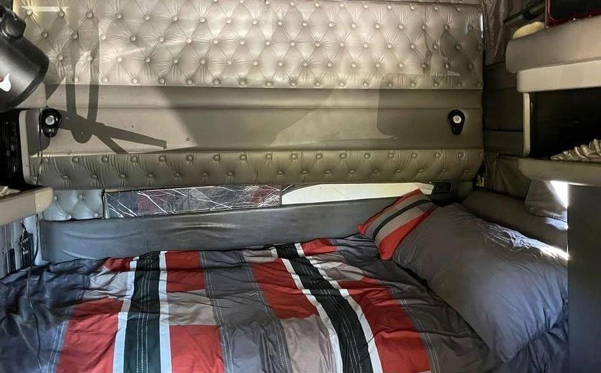 Used 2007 Kenworth W900L